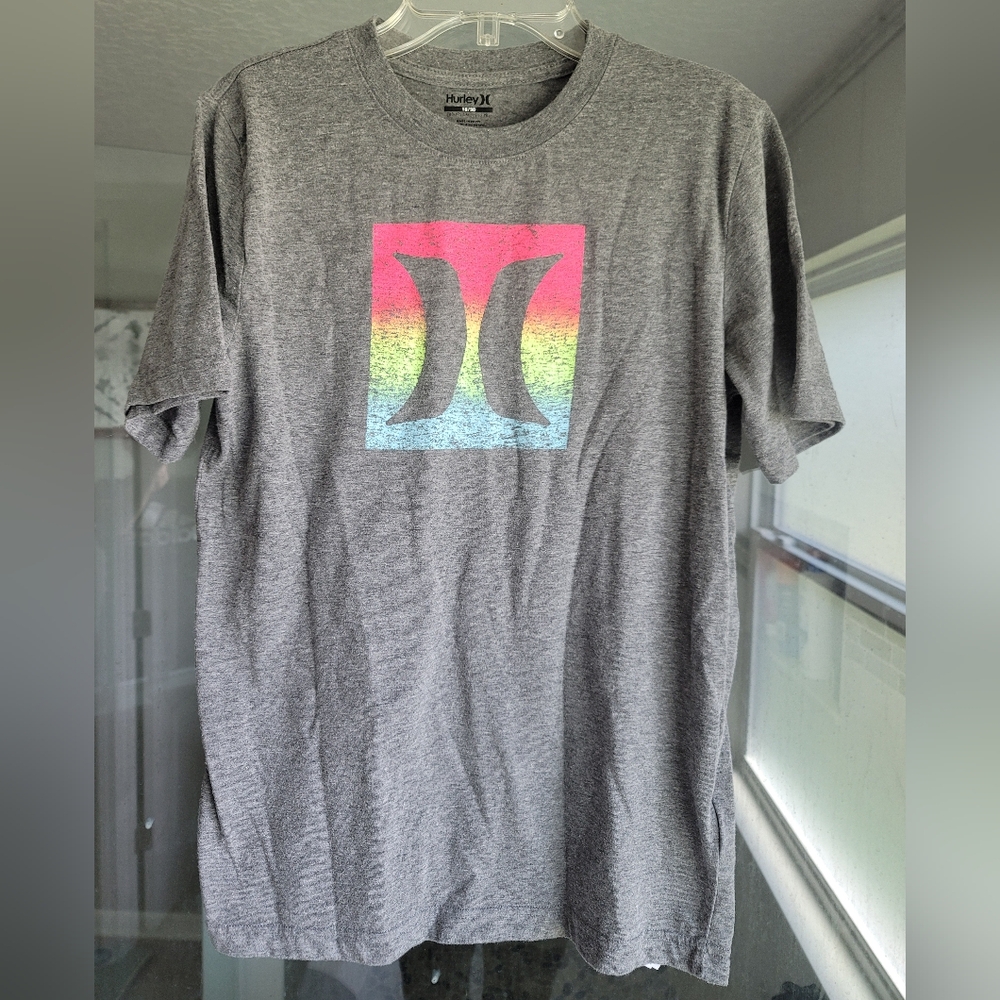 NWOT Hurley Boy's Shirt Size Youth 18-20